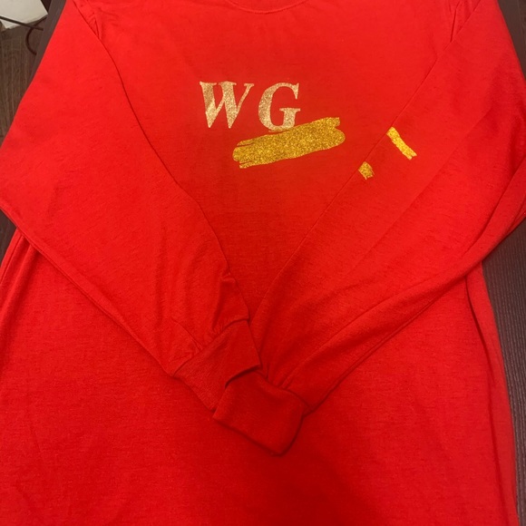 CLOTHING - Picture 3 of 3